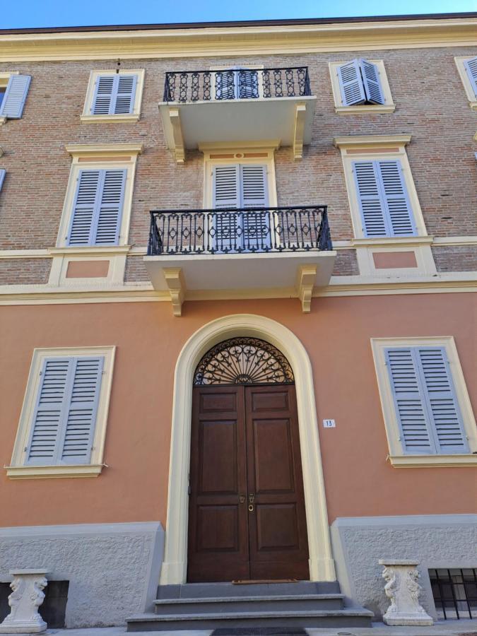 Residence Del Centro Modena Exteriör bild